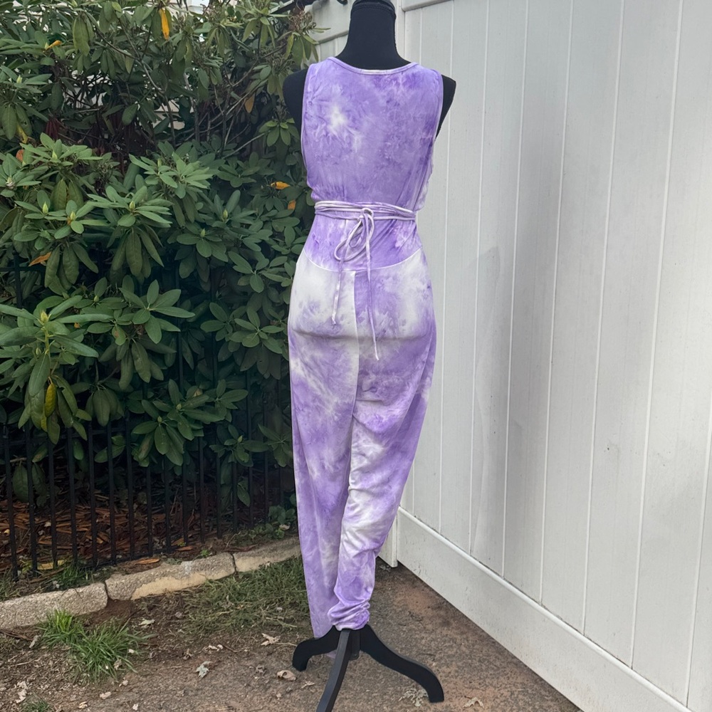 Baddieville jumpsuit lg - Picture 4 of 10
